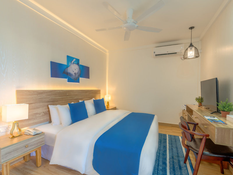 Dhiguveli Maldives 28