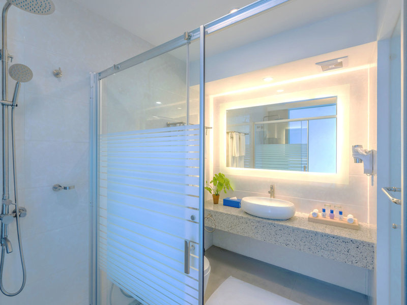 Dhiguveli Maldives 32