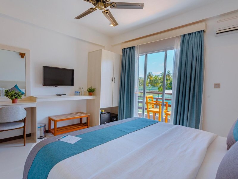 Dhiguveli Maldives 35