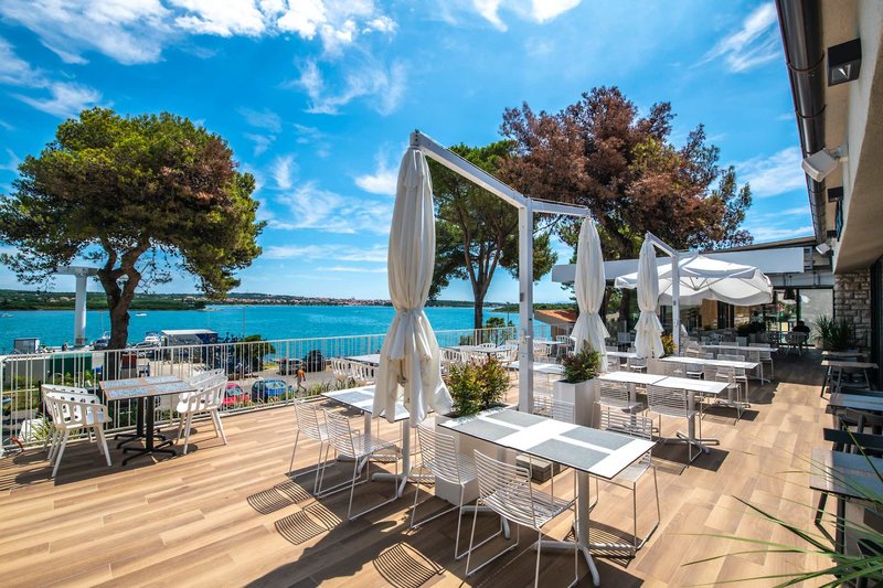 Arena One 99 Glamping 2