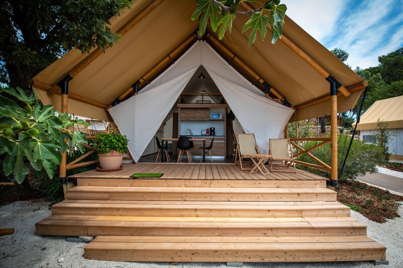 Arena One 99 Glamping 9
