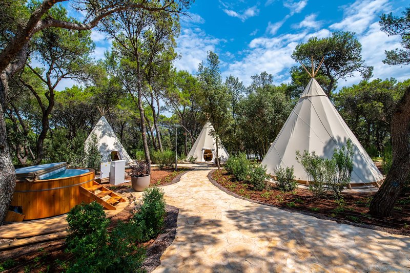 Arena One 99 Glamping 45