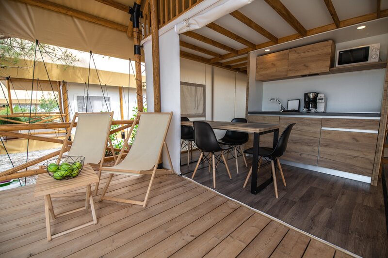 Arena One 99 Glamping 65
