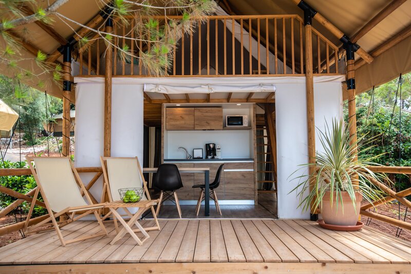 Arena One 99 Glamping 66