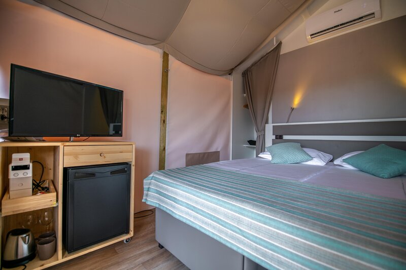 Arena One 99 Glamping 120
