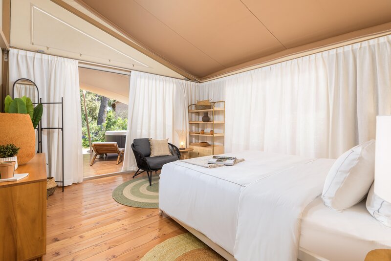 Arena One 99 Glamping 140