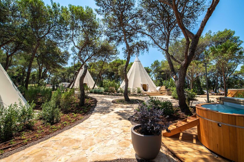 Arena One 99 Glamping 14