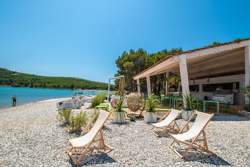 Arena One 99 Glamping 27