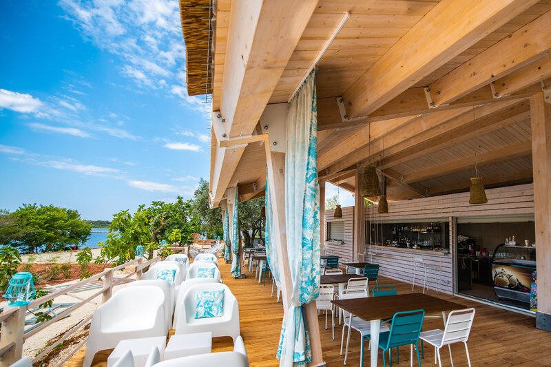 Arena One 99 Glamping 31