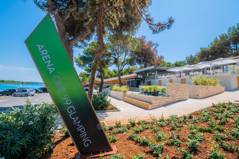 Arena One 99 Glamping 41