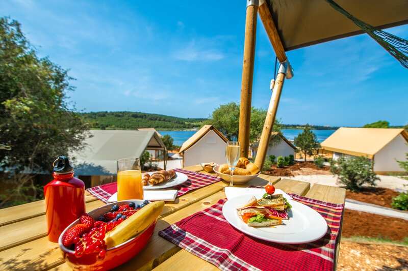 Arena One 99 Glamping 55