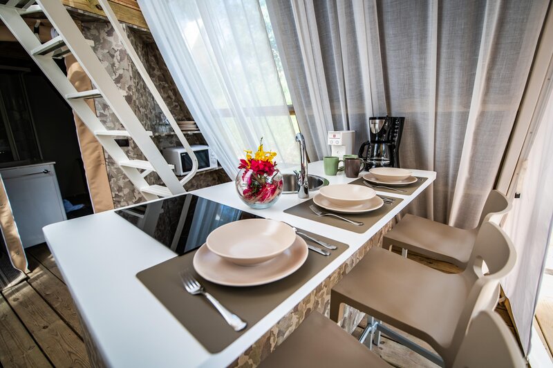 Arena One 99 Glamping 75