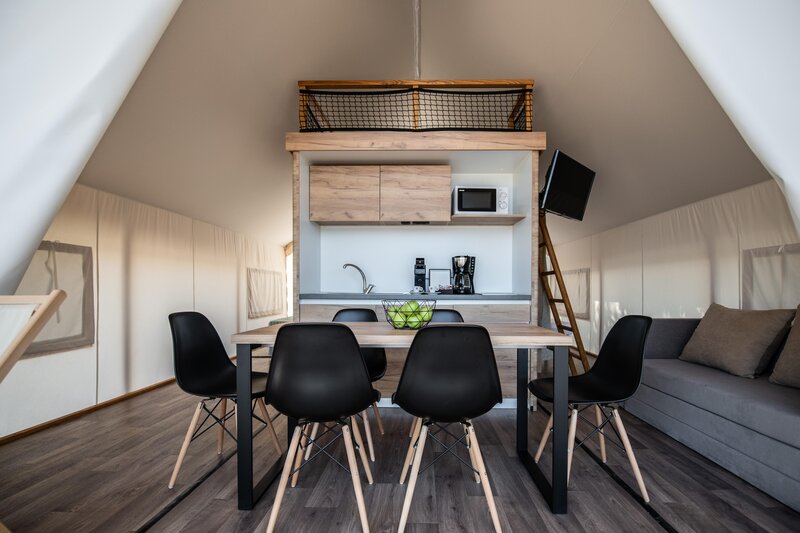 Arena One 99 Glamping 96