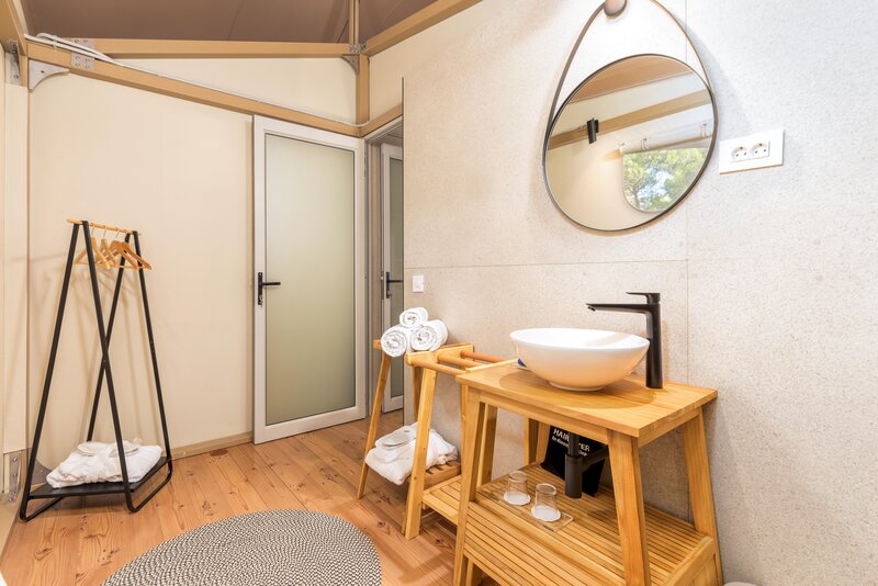 Arena One 99 Glamping 142