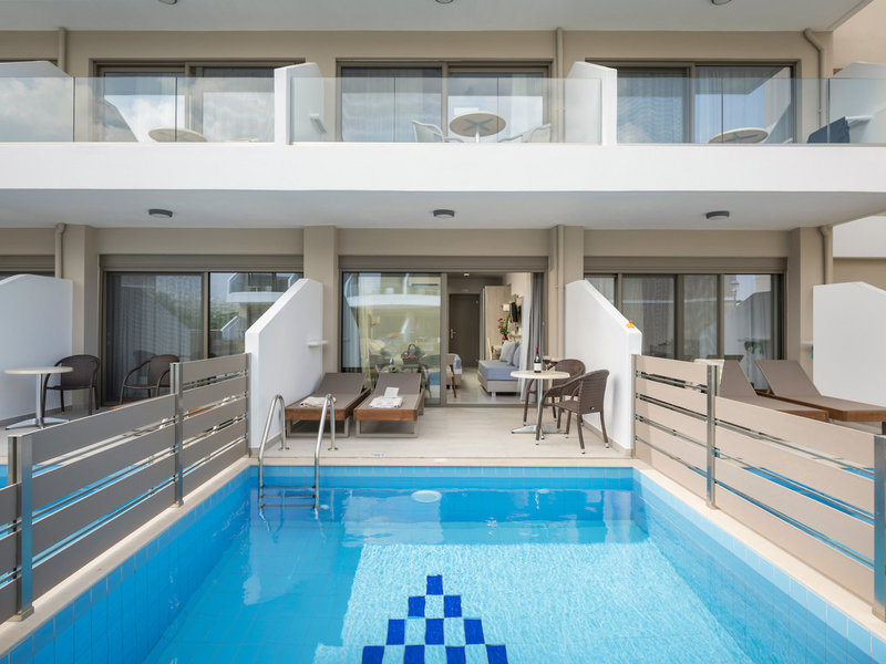 Vantaris Blue Adults only 3