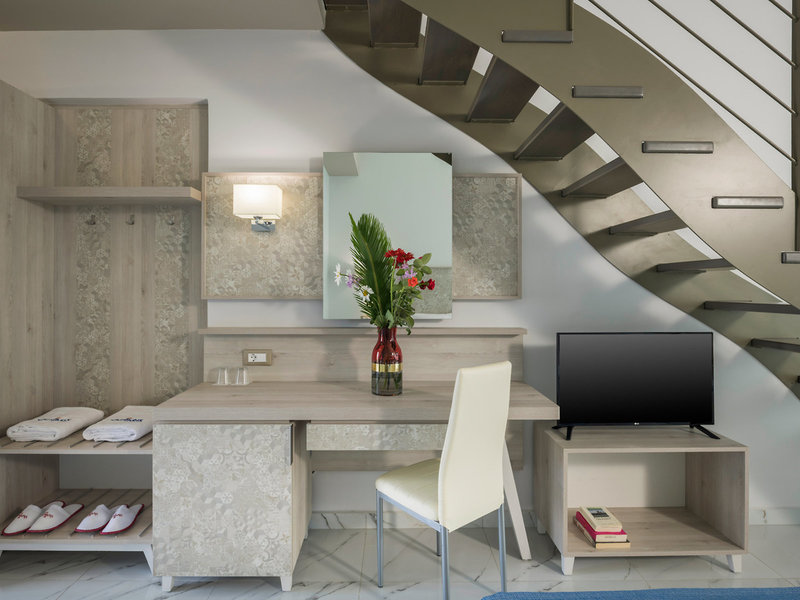 Vantaris Blue Adults only 14