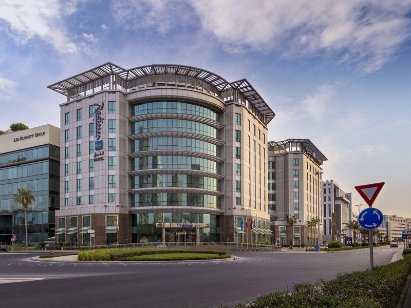 Radisson Blu Dubai Media City 3