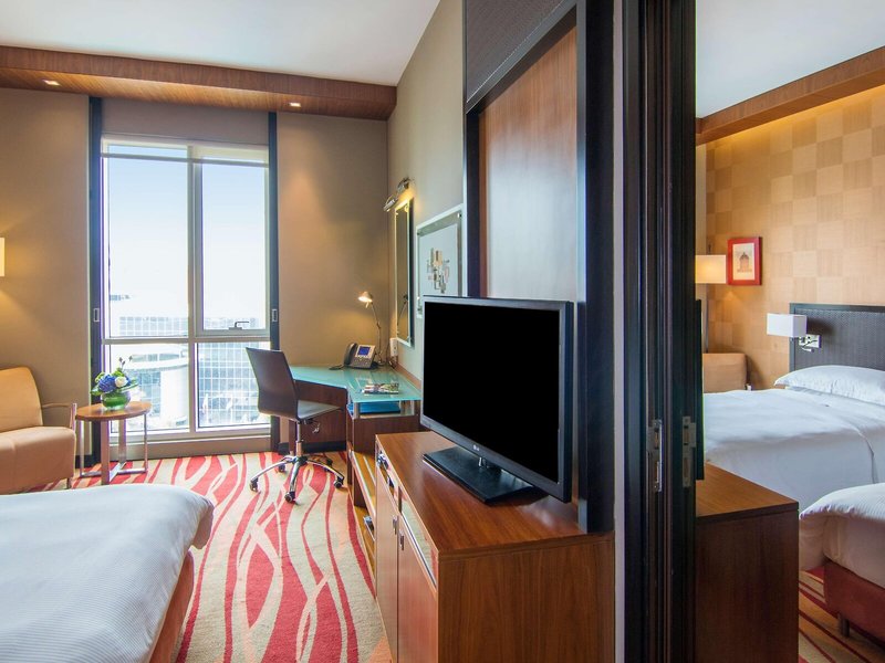 Radisson Blu Dubai Media City 35