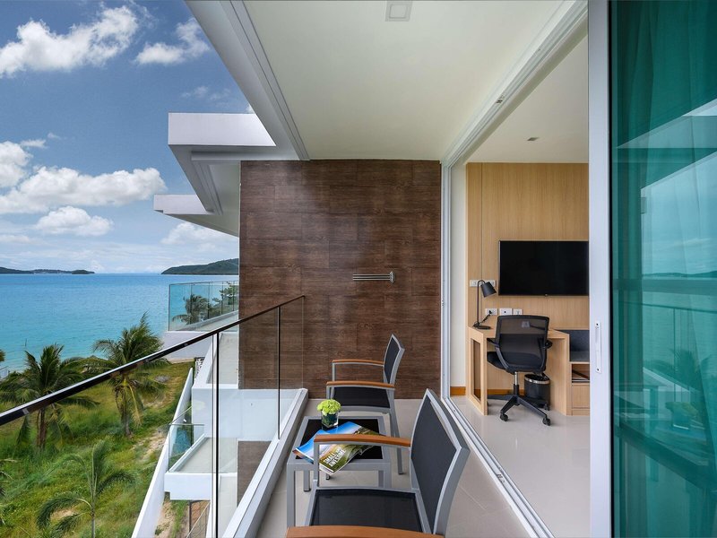 Best Western Plus The Beachfront 19