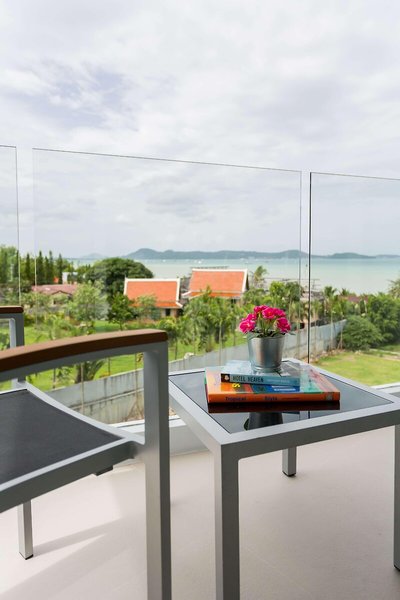 Best Western Plus The Beachfront 36