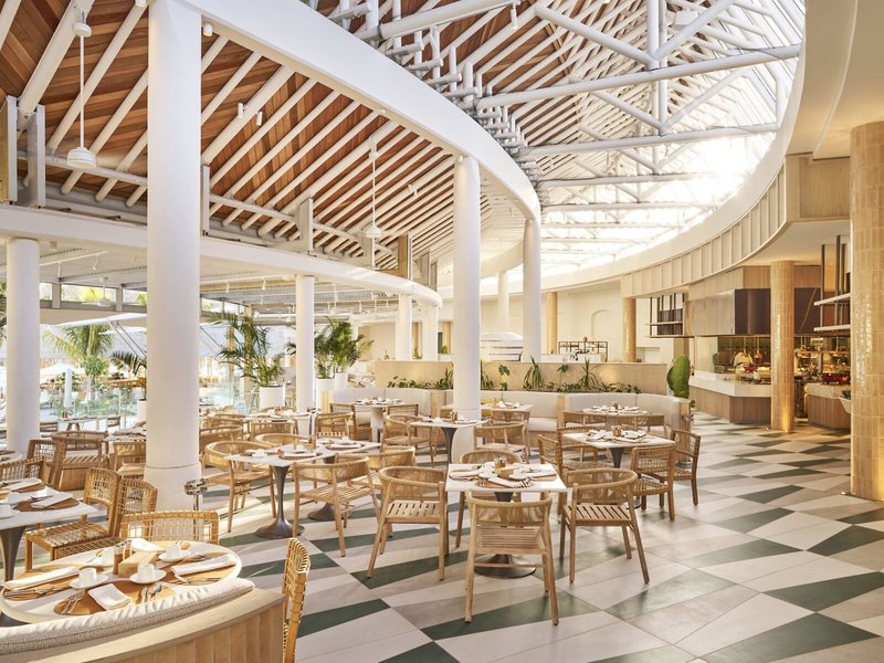 LUX* Belle Mare Hotel & Villas 9