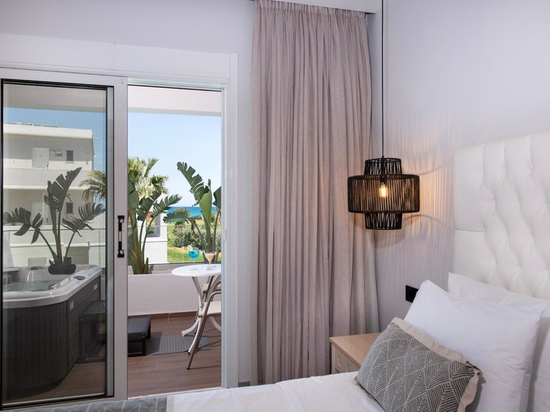 Delfina Tropic Beach 44