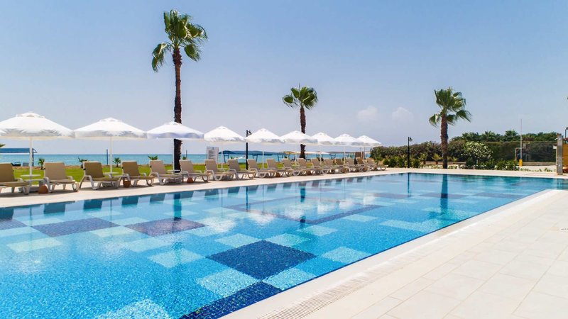 Crystal Boutique Beach Resort 3