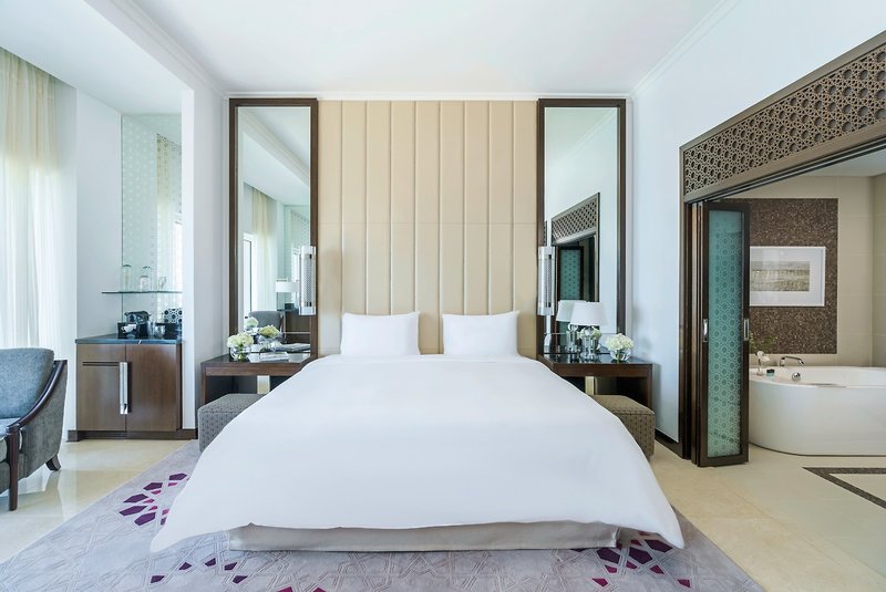 Fairmont Marina Hotel & Resort 9