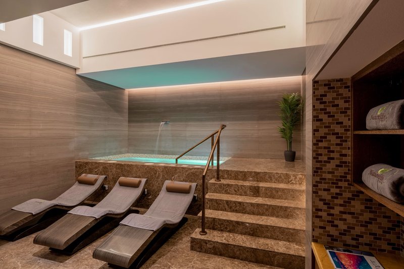 Fairmont Marina Hotel & Resort 49