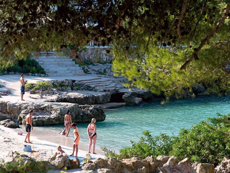 Apartamentos Cala Blanca 11