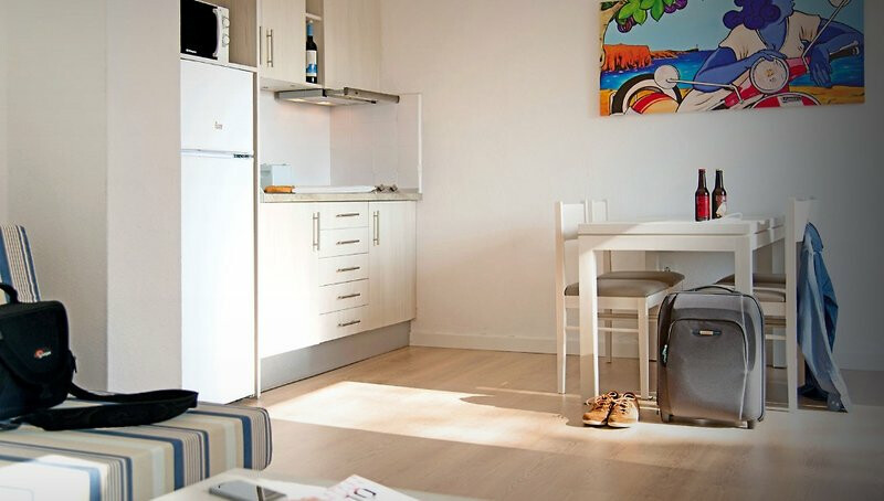 Apartamentos Cala Blanca 6