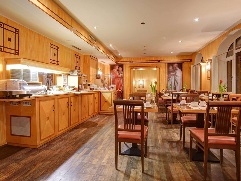 Centro Hotel Nürnberg  11