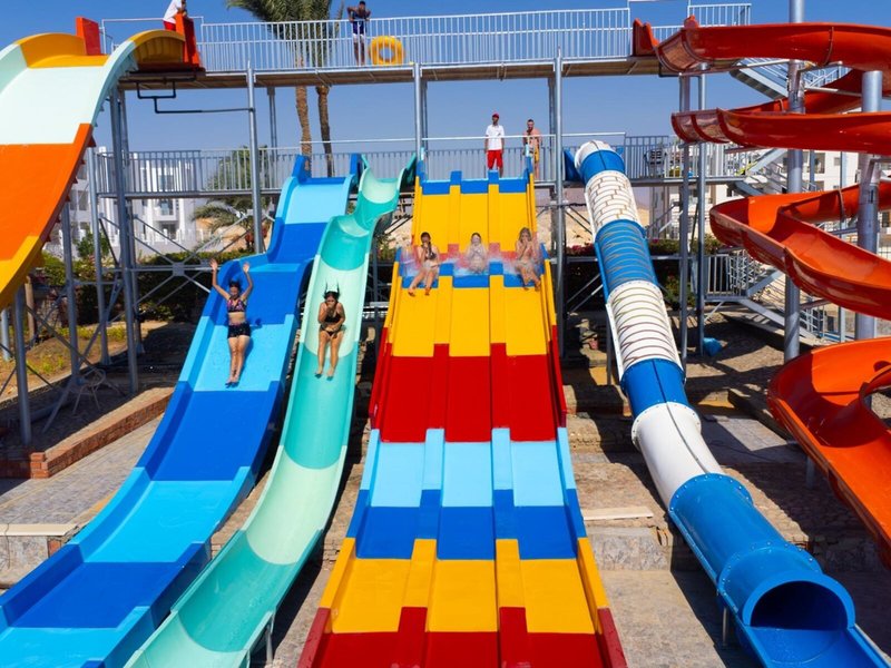 Ivy Cyrene Island Resort 12