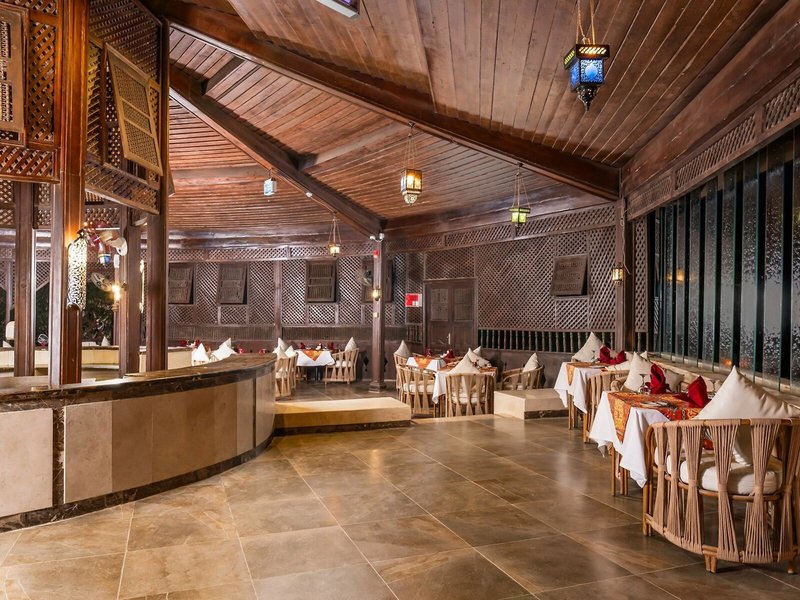 Ivy Cyrene Island Resort 18