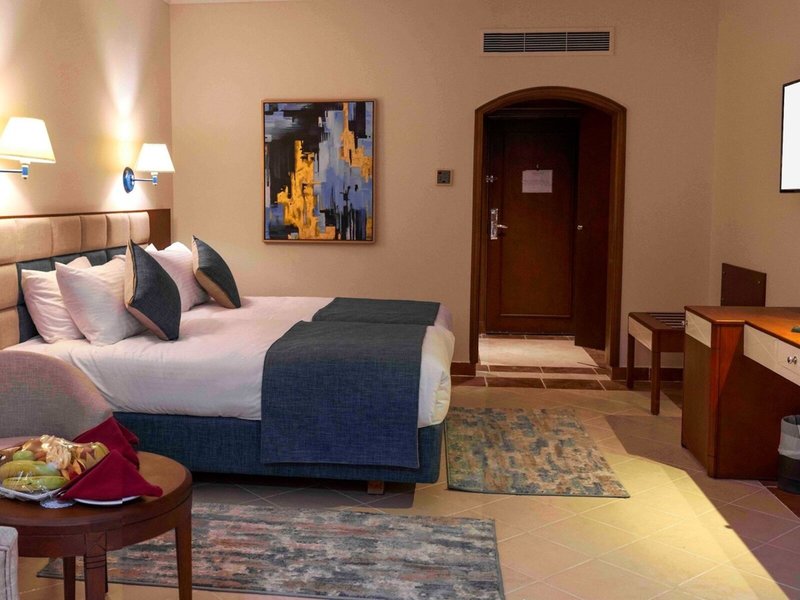 Ivy Cyrene Island Resort 38