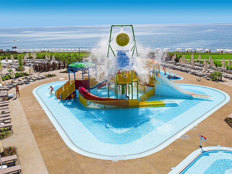 Wave Resort 6