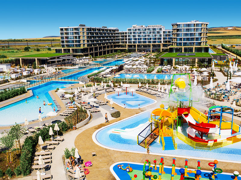 Wave Resort 9