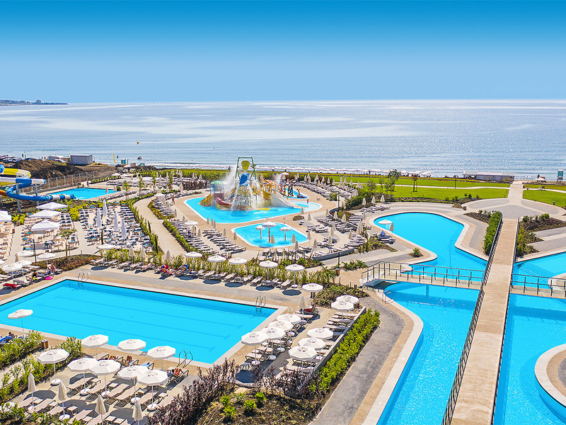 Wave Resort 9