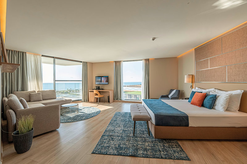 Wave Resort 32
