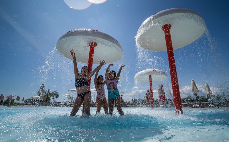 Wave Resort 5