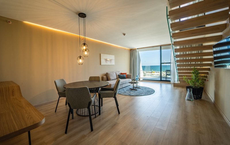 Wave Resort 39