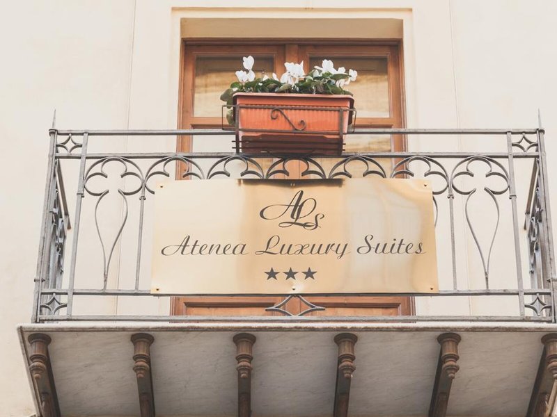 Atenea Luxury Suites 1