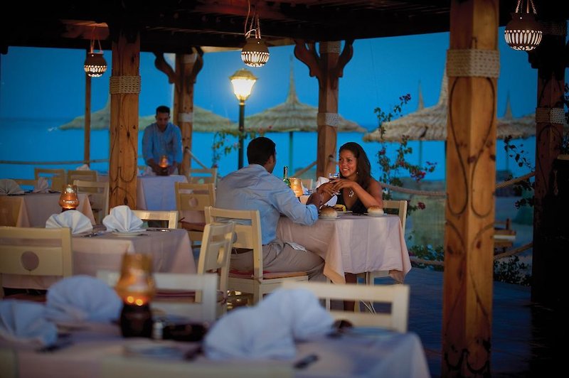 Amwaj Oyoun Resort & Casino 3