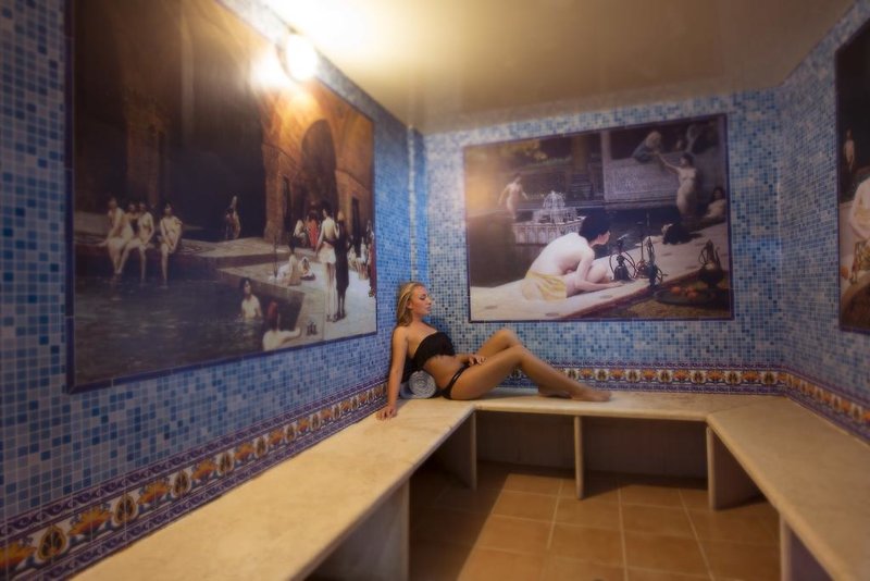 Amwaj Oyoun Resort & Casino 4