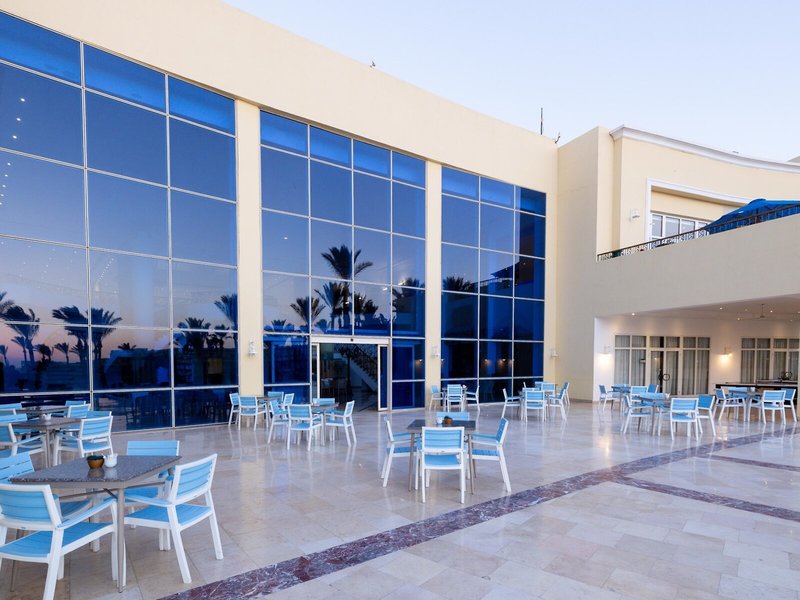 Amwaj Oyoun Resort & Spa 32