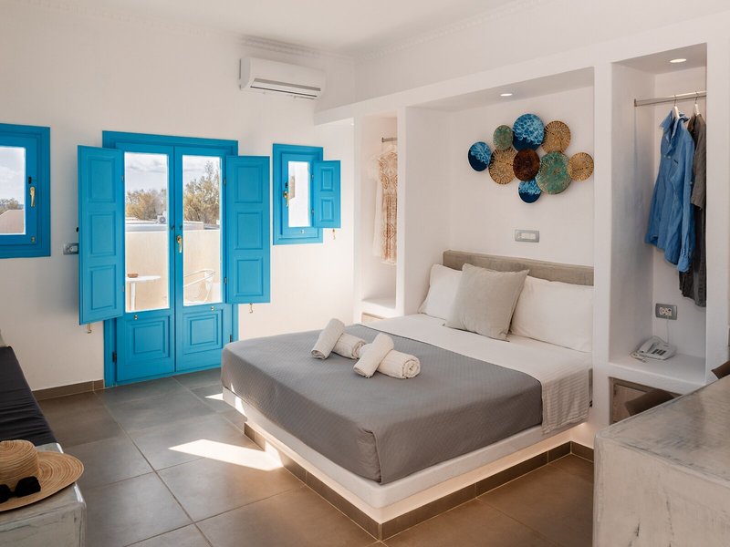 Perissa Bay 43