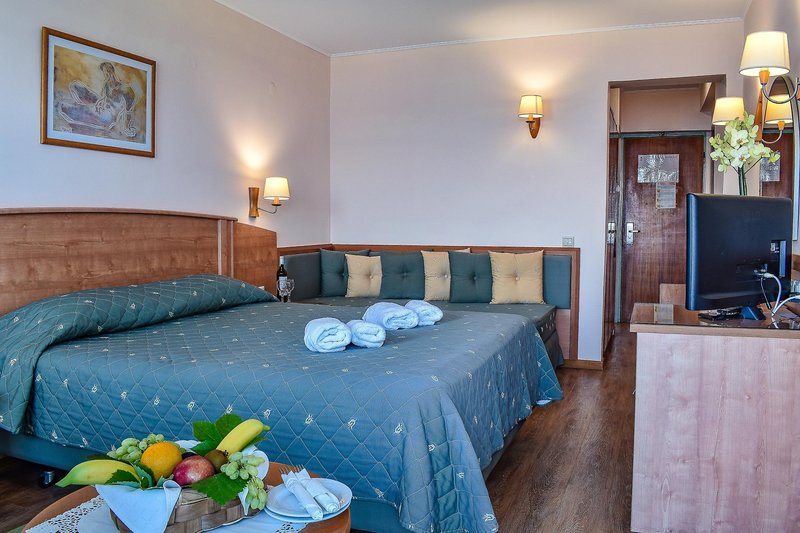 Mediterranee Hotel 11