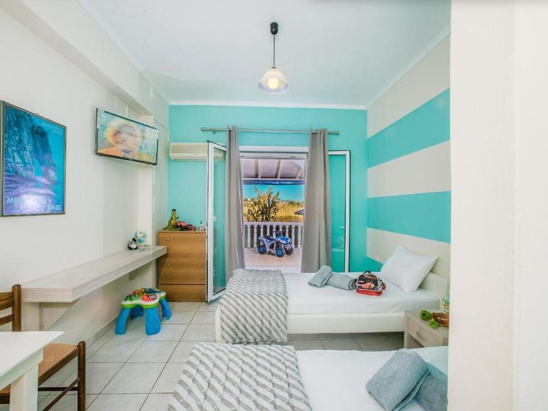 Herodotos Studios 25