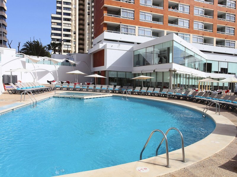 Flamingo Beach Resort 10