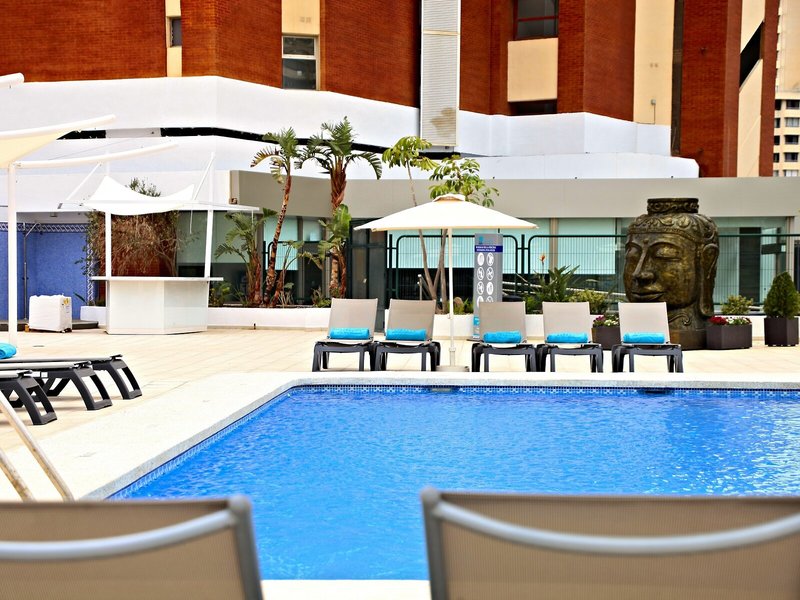 Flamingo Beach Resort 11